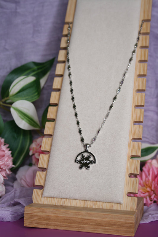 Collier Adora